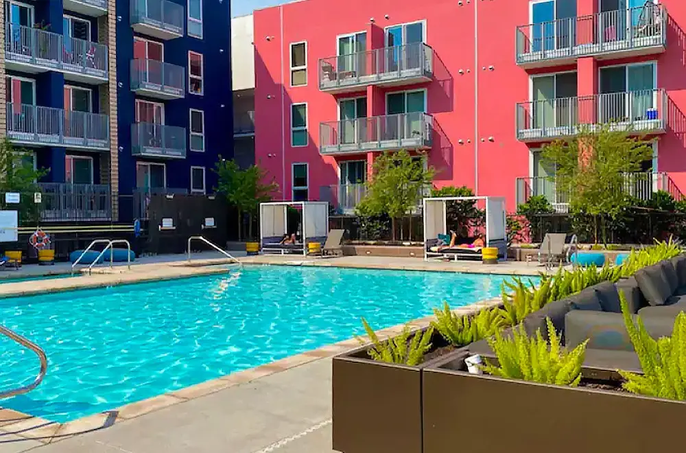 2BR LA Plaza Village Suite with Swimming-pool