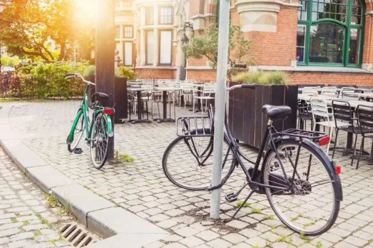 antwerp bicycle rental services