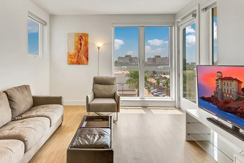 llewellyn living room