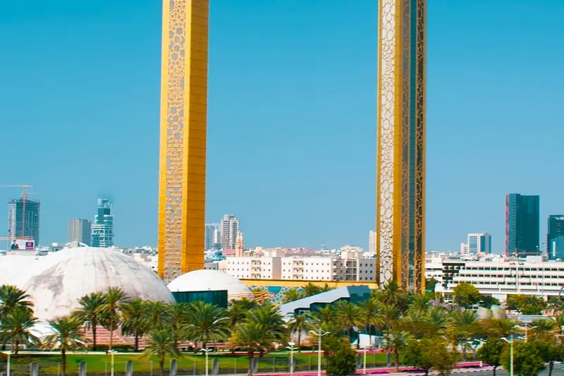 the dubai frame