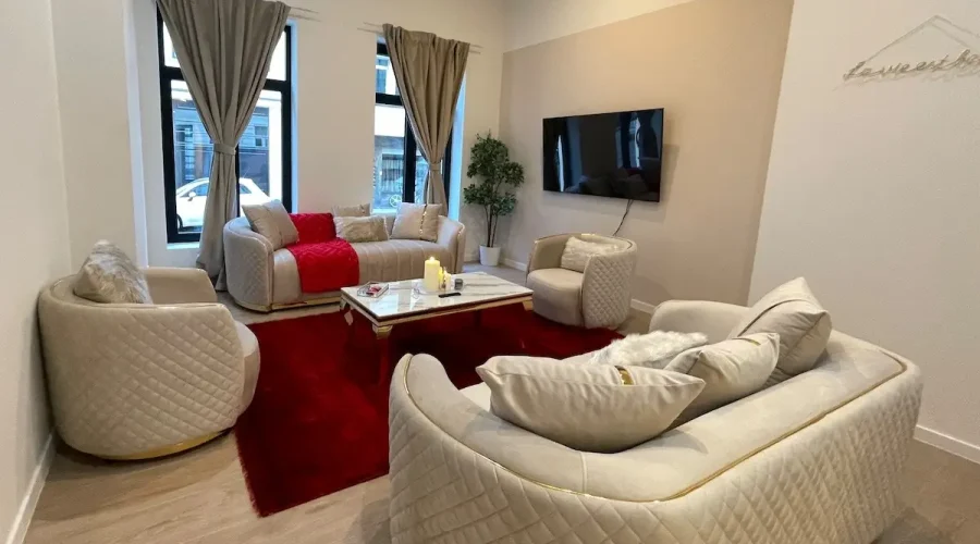 antwerp_suites_bright_living_room