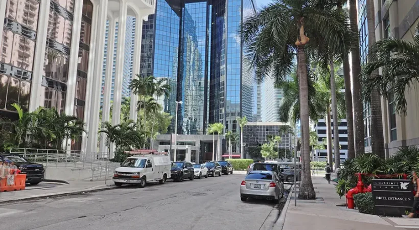 front-building-brickell-miami