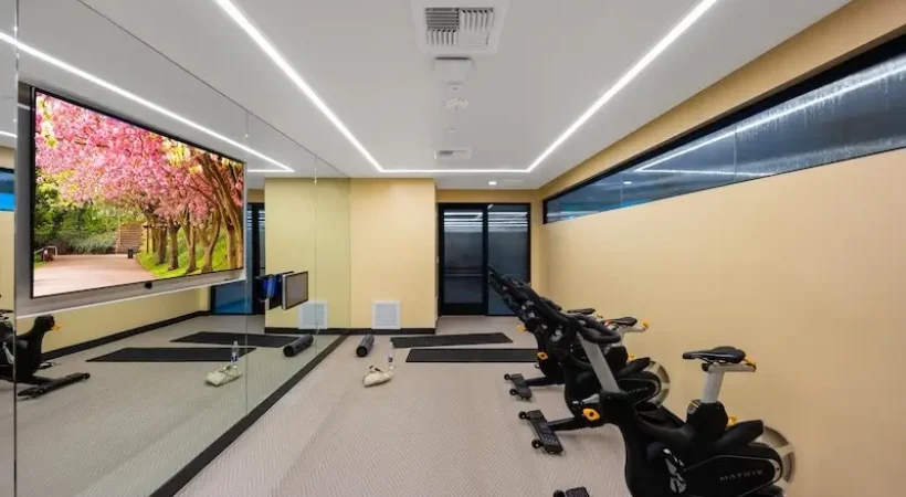 hollywood-la-suites-with-access-to-a-private-gym