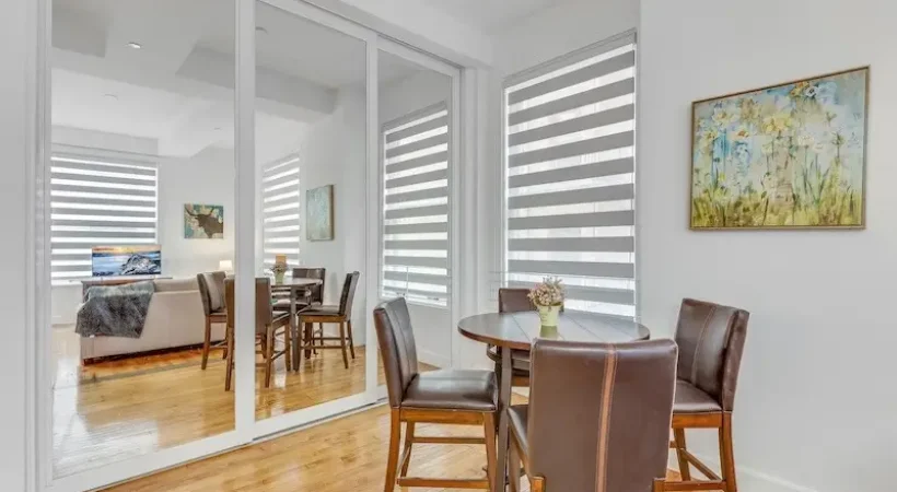 hwh suite with dining area