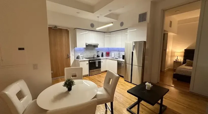 hwh with kitchen and dining